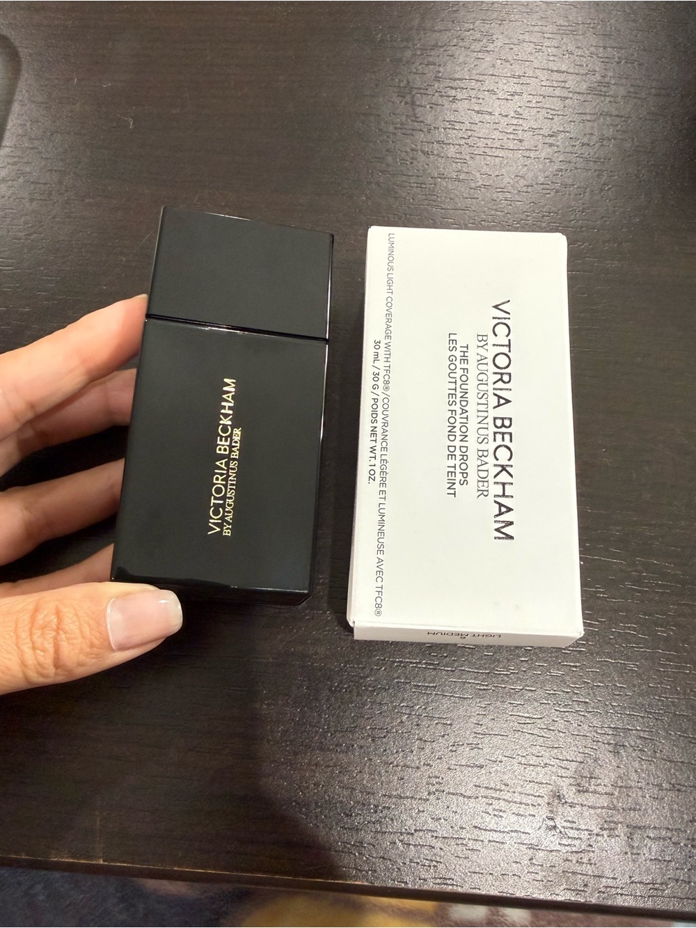 Victoria Beckham- The Foundation Drops - Light Medium 6